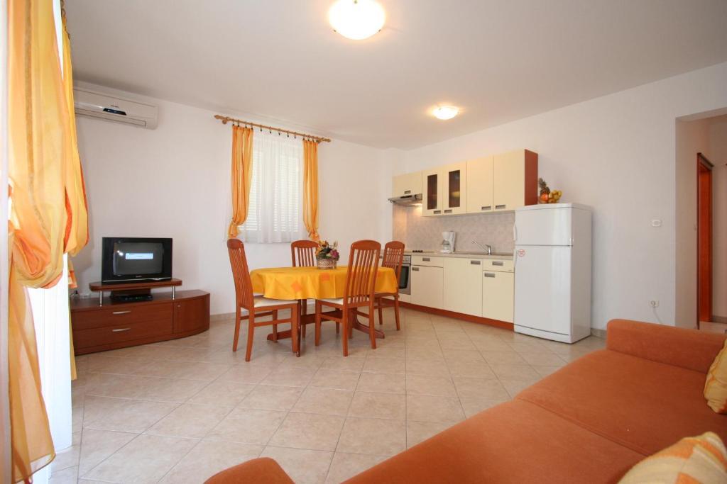 Apartments Bogovic Malinska Rum bild
